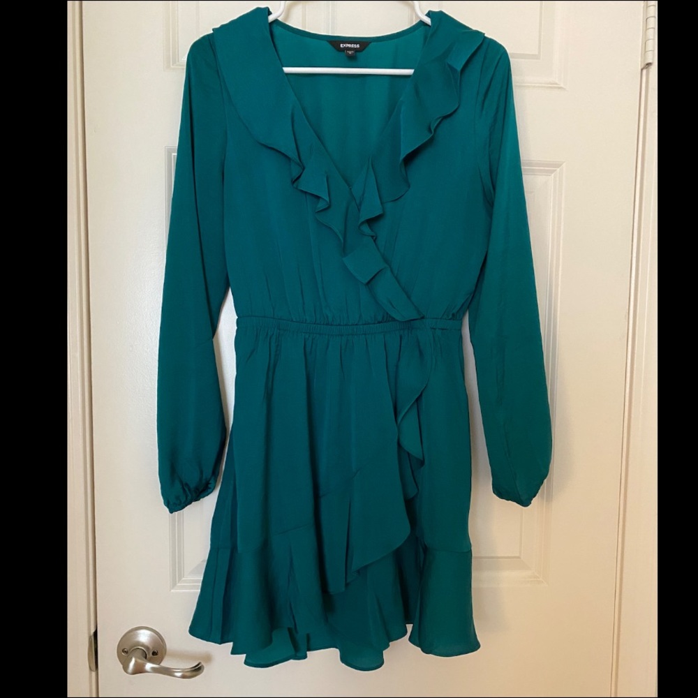 Green Long Sleeve Express Dress